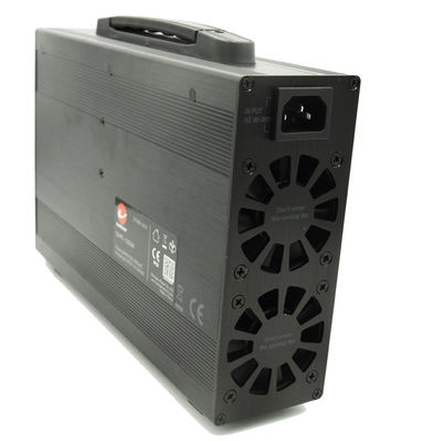 प्रोग्राम करने योग्य 1200W 24v SMPS बैटरी चार्जर RC 68mm 50A FPV ड्रोन के लिए